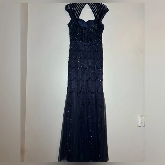 Cache Maxi Sequin Beaded Formal gown Dress size 10 - Picture 4 of 7
